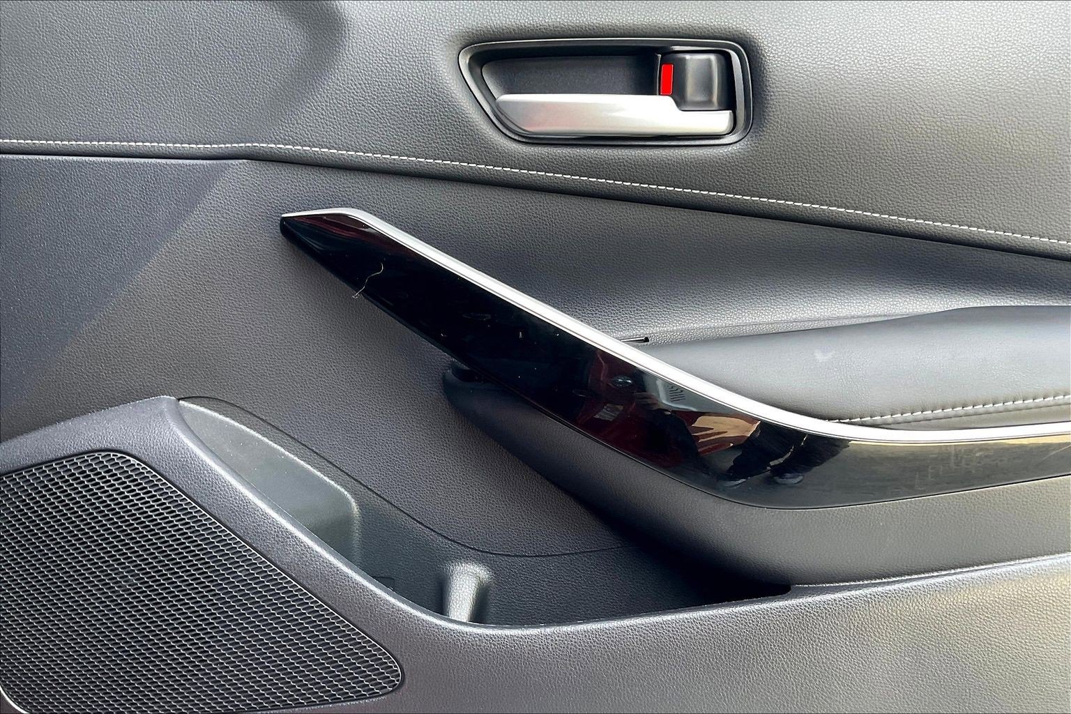 Used 2019 Toyota Corolla XSE w/ Carpet Mat Package image 20