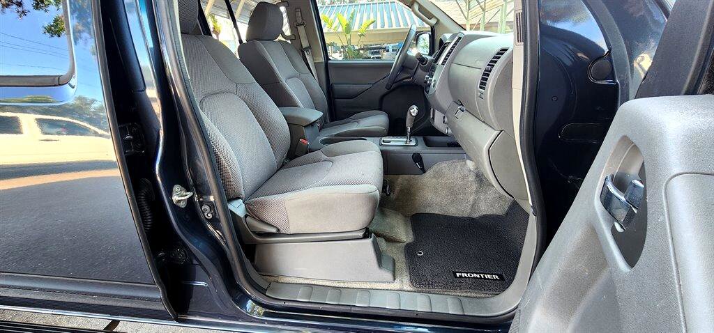Used 2017 Nissan Frontier SV image 20