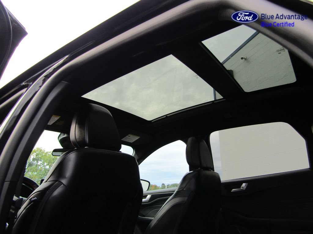 Certified 2024 Ford Escape ST-Line w/ Tech Pack #1 AWD/4WD image 5