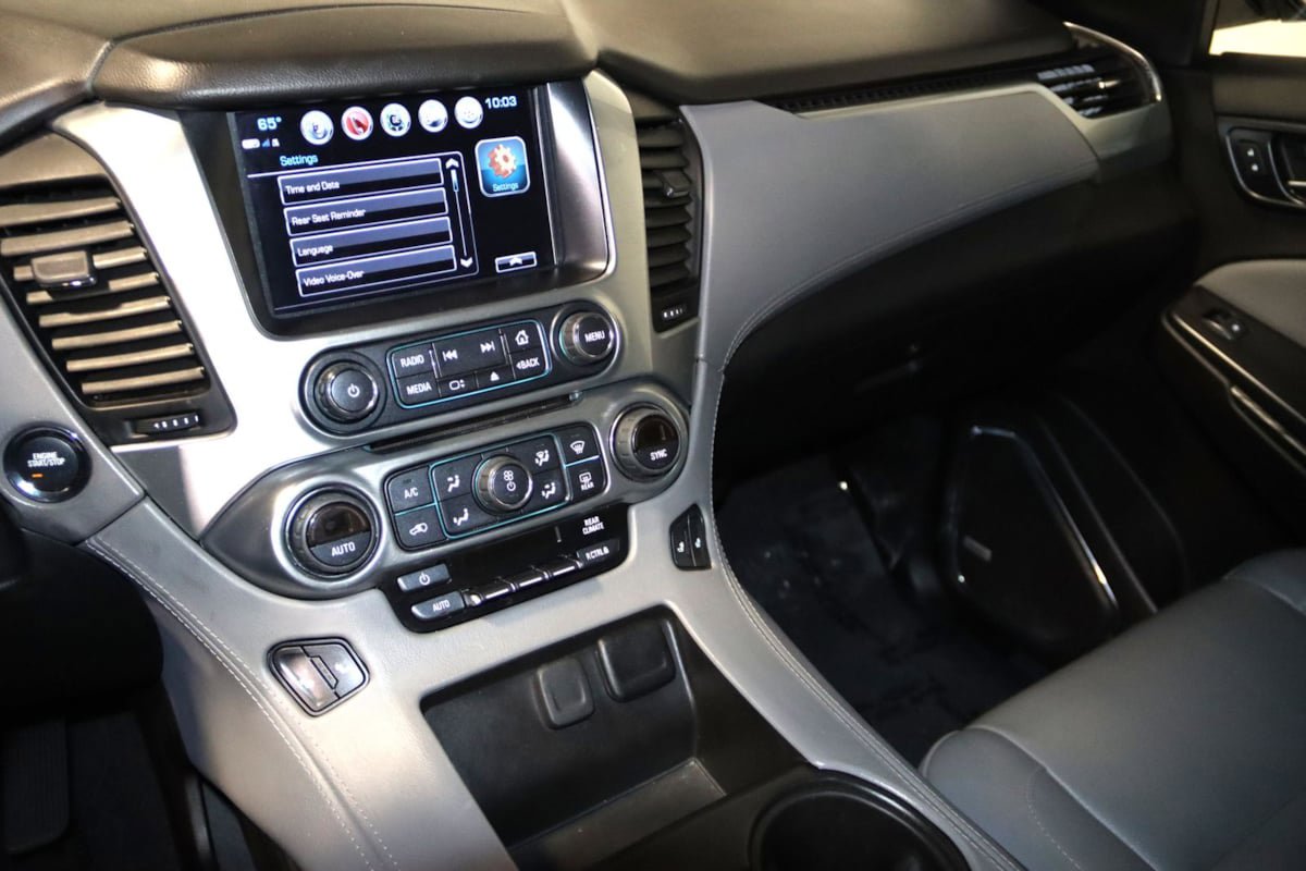 Used 2020 Chevrolet Suburban LT AWD/4WD image 55