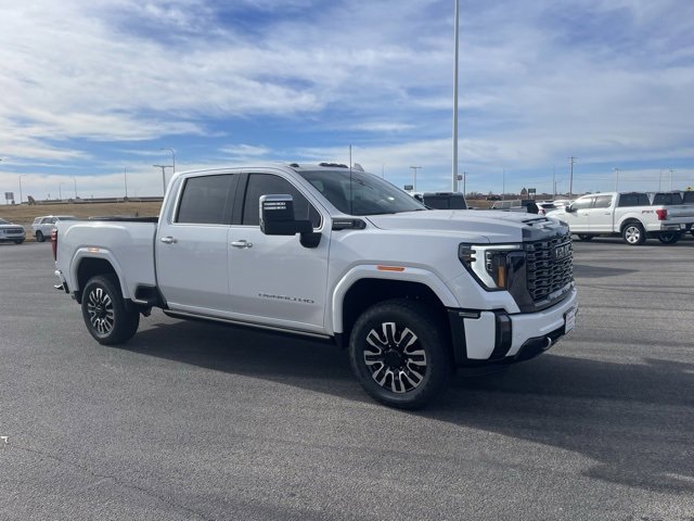 Used 2024 GMC Sierra 2500 Denali Ultimate image 2