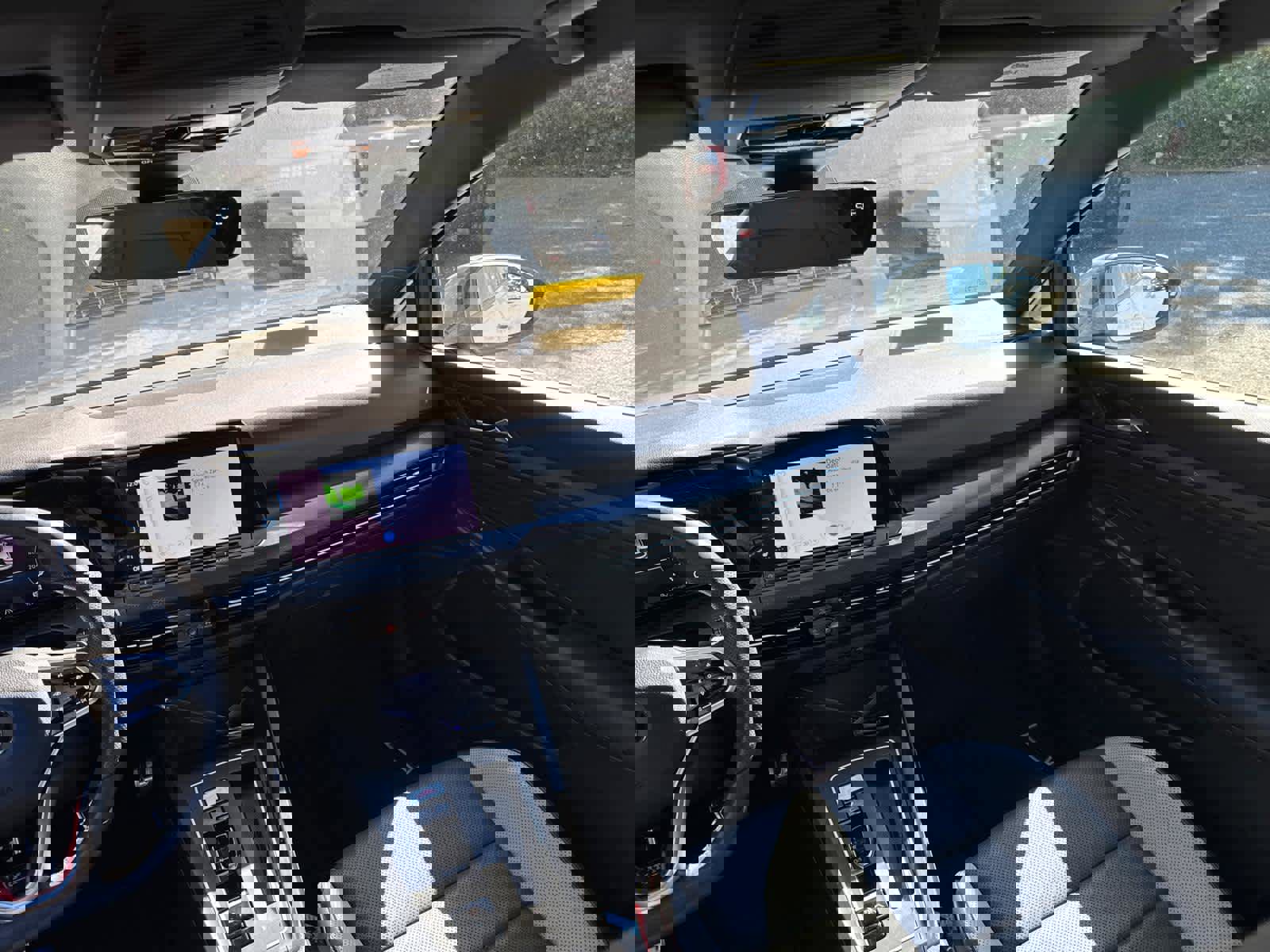 Used 2022 Volkswagen GTI SE image 37