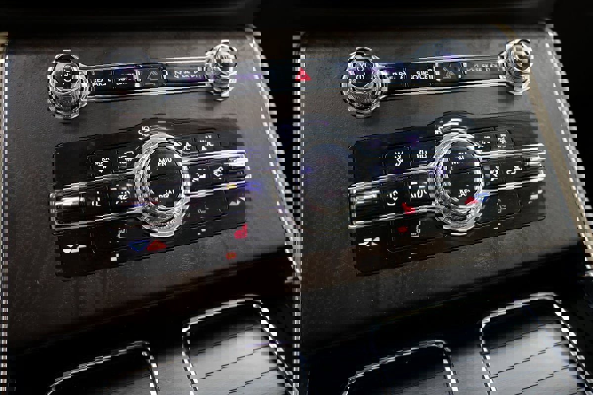 Used 2021 Lincoln Aviator Reserve w/ Class IV Trailer Tow Package image 29