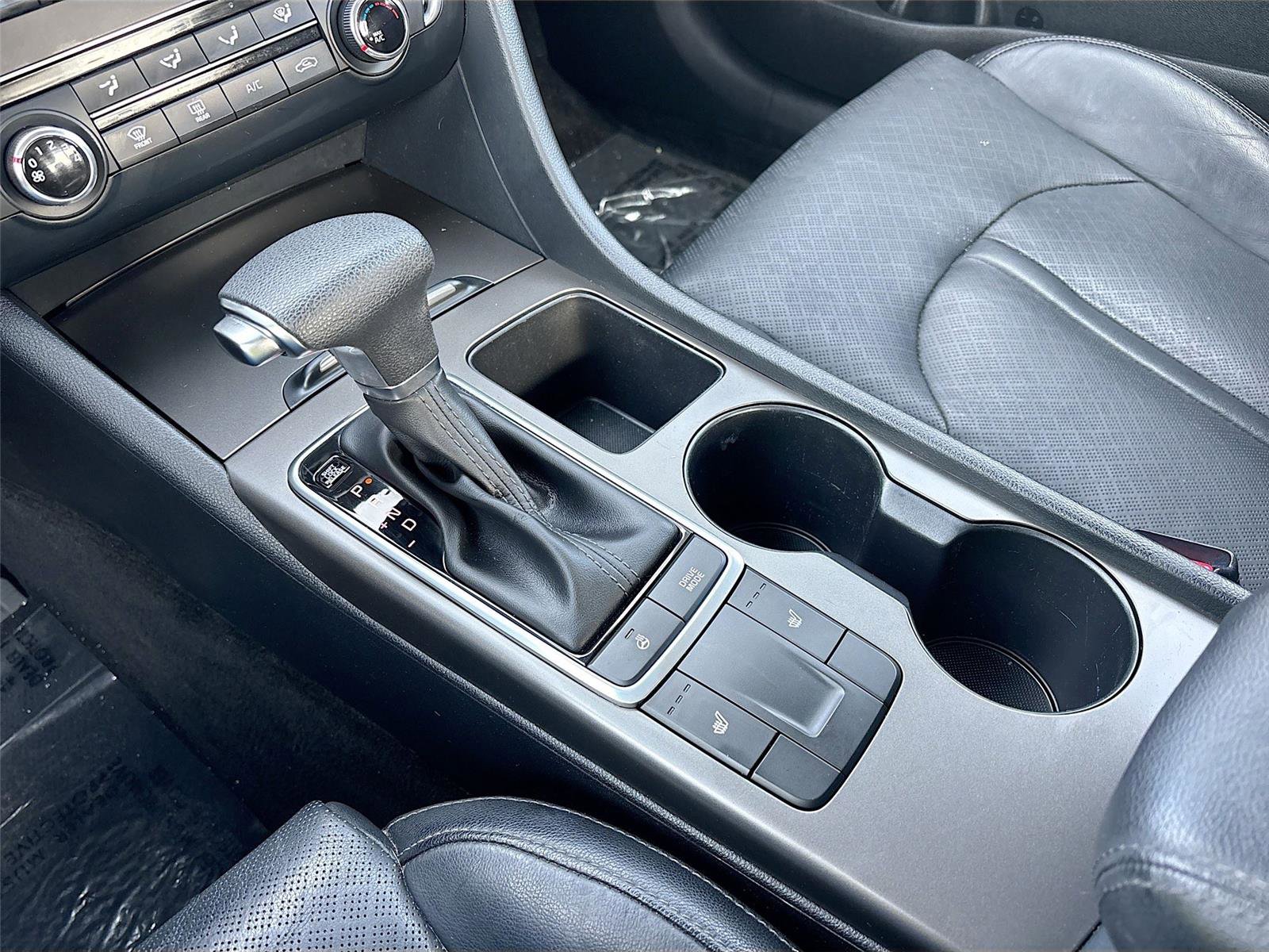 Used 2020 Kia Optima SE image 16