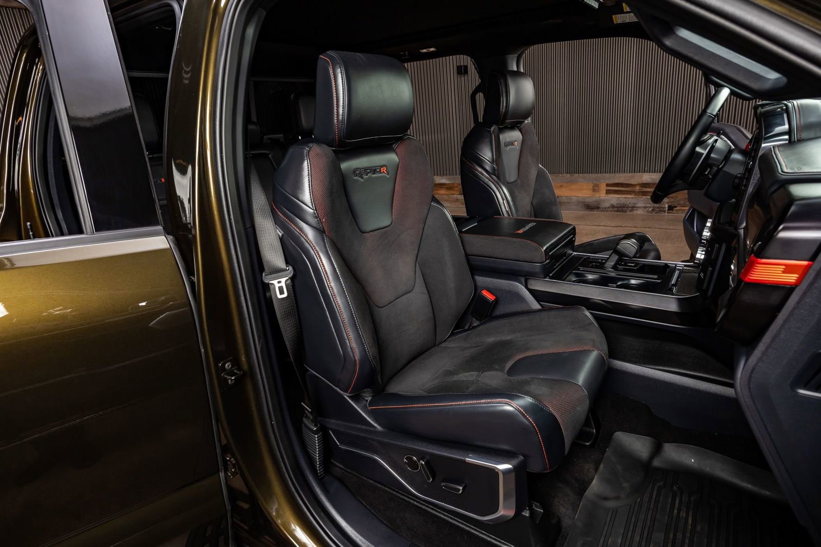 Used 2024 Ford F150 Raptor w/ Equipment Group 803A Raptor R image 30