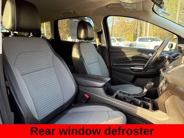 Used 2017 Ford Escape SE w/ Equipment Group 201A FWD image 29