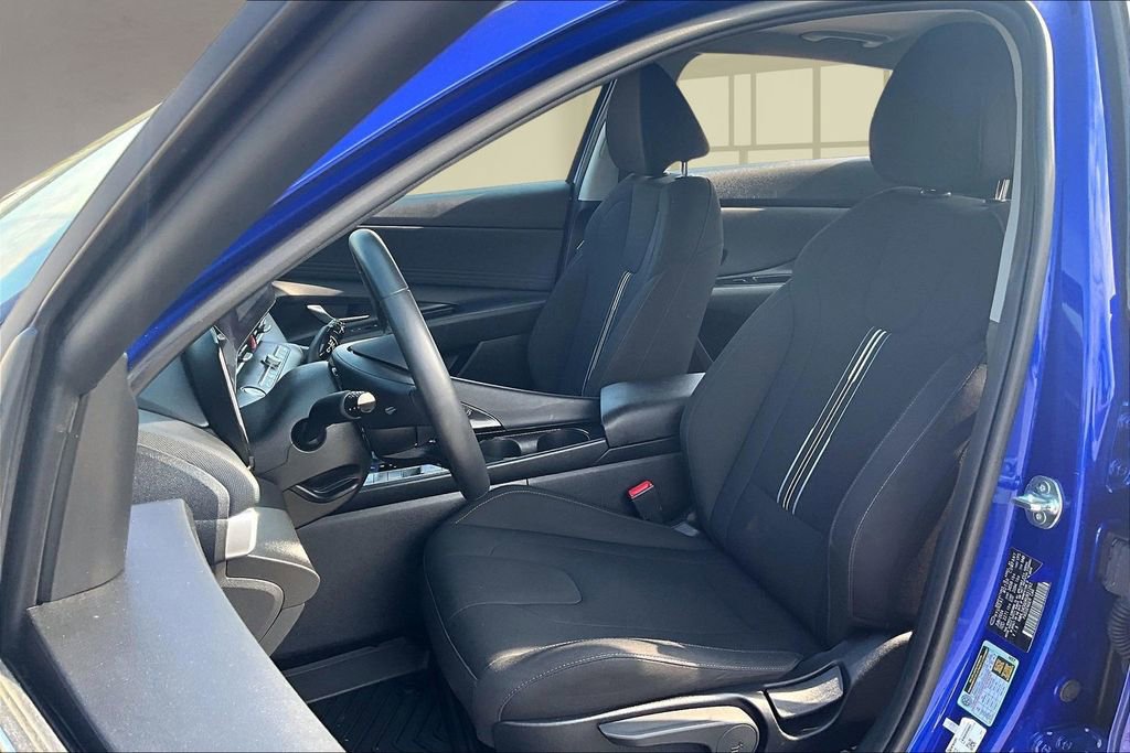 Used 2024 Hyundai Elantra SEL w/ Convenience Package FWD image 20