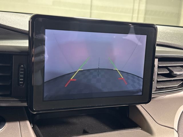 Used 2023 Ford Explorer XLT image 34