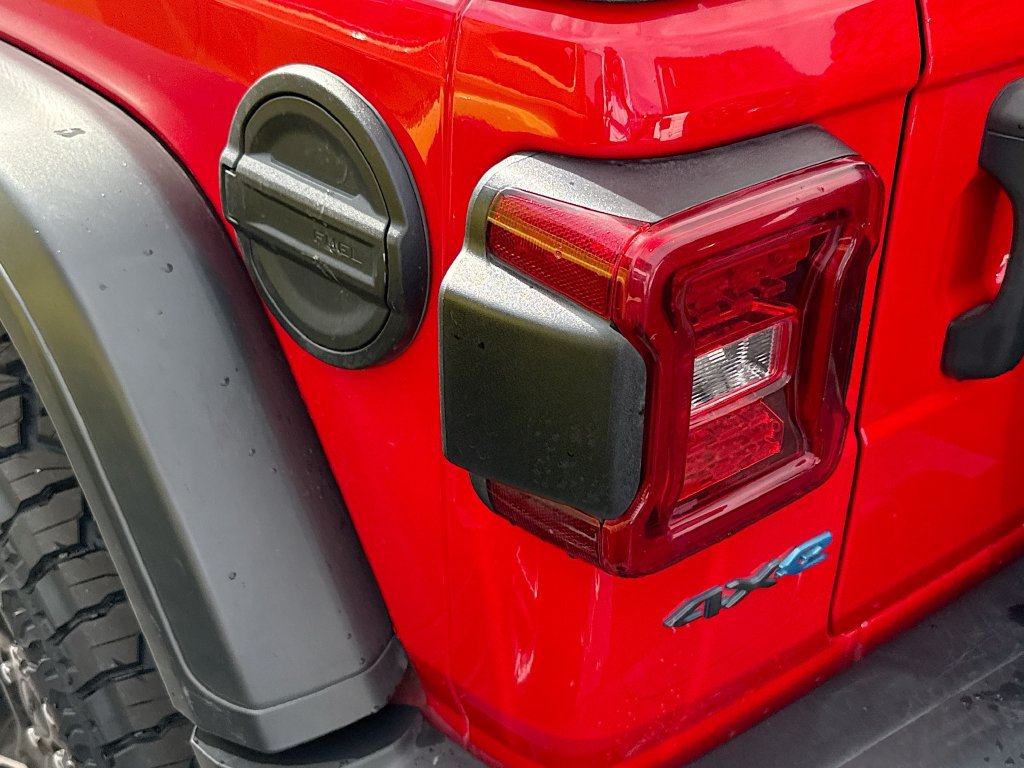 Certified 2021 Jeep Wrangler Unlimited Rubicon 4xe w/ Steel Bumper Group AWD/4WD image 34