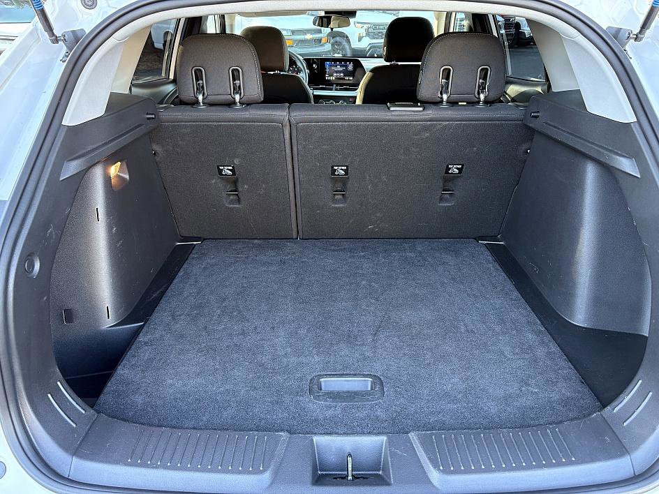 Certified 2025 Chevrolet Trax LS image 11