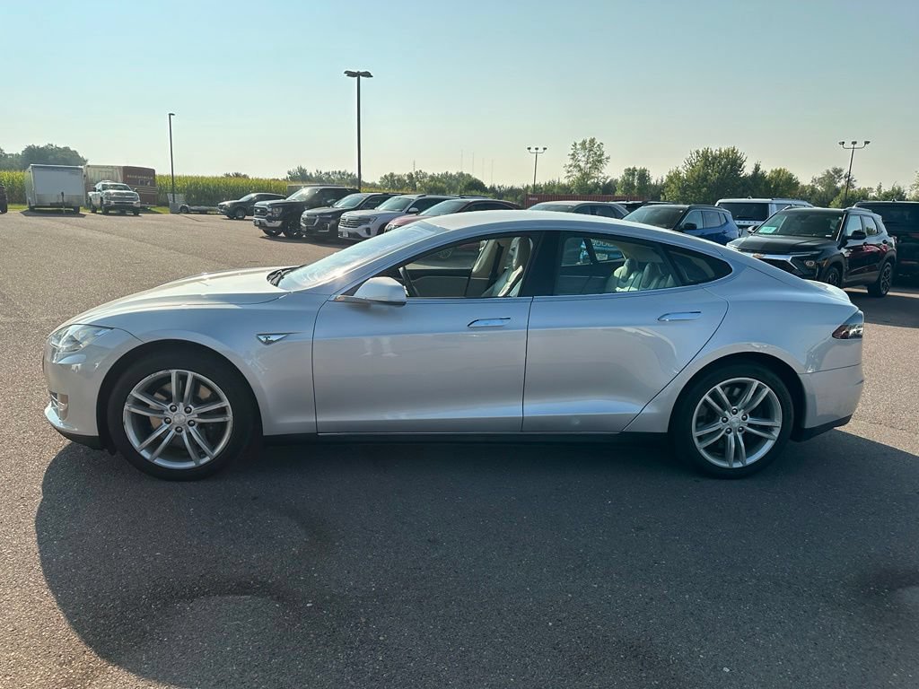 Used 2013 Tesla Model S Performance RWD image 34