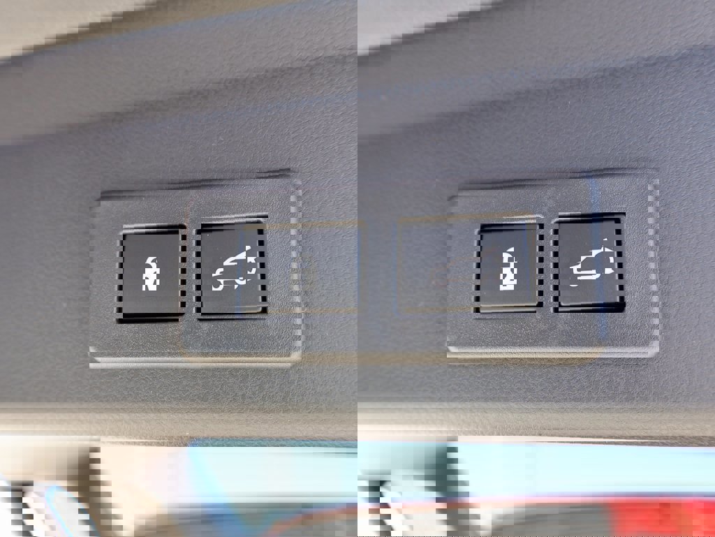 New 2025 Subaru Ascent Limited image 18