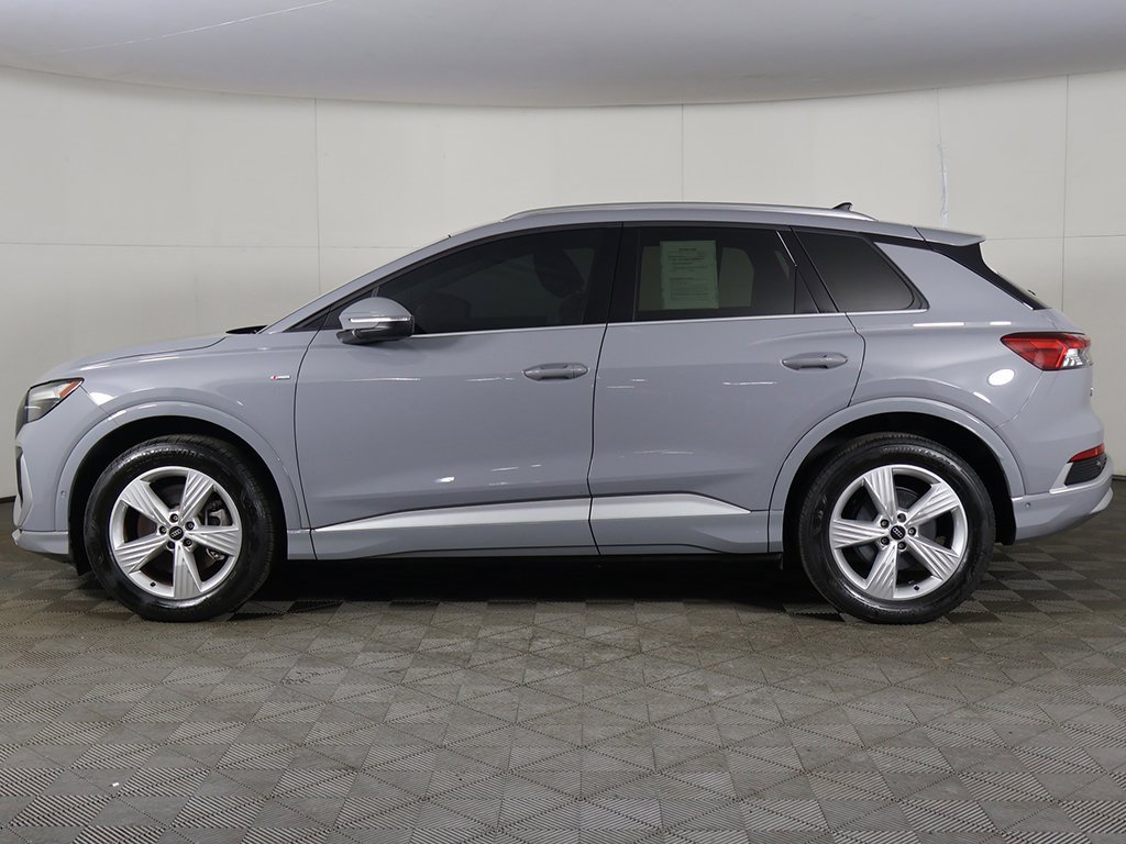 Used 2023 Audi Q4 e-tron Premium Plus w/ Premium Plus image 17