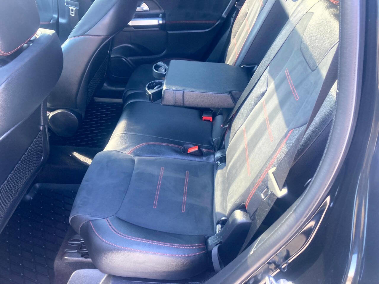 Used 2022 Mercedes-Benz GLB 250 4MATIC image 20