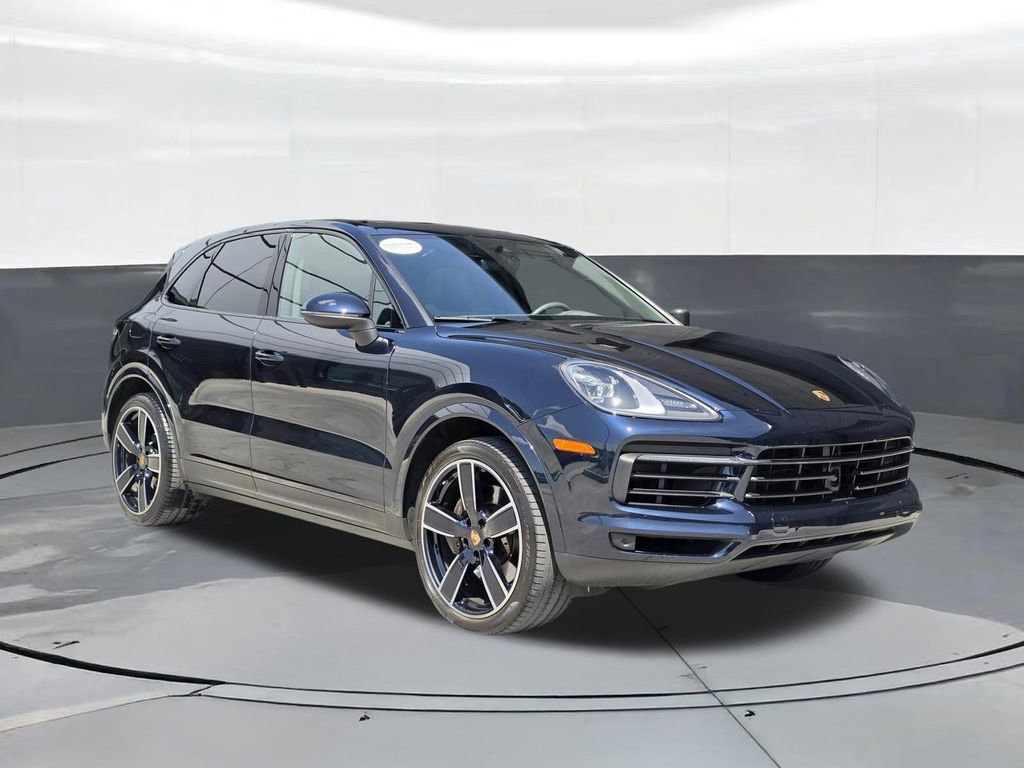 Certified 2023 Porsche Cayenne Platinum Edition image 7