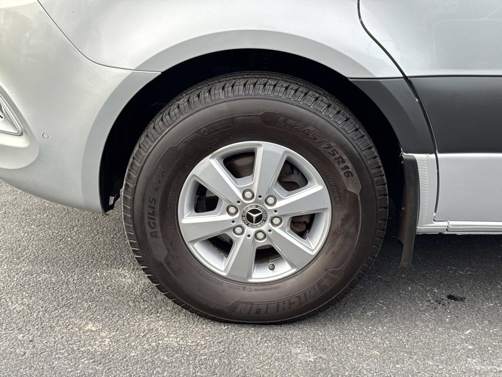 Used 2022 Mercedes-Benz Sprinter 2500 image 29