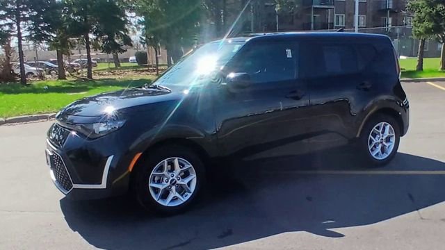 Certified 2023 Kia Soul LX w/ LX Technology Package FWD image 7