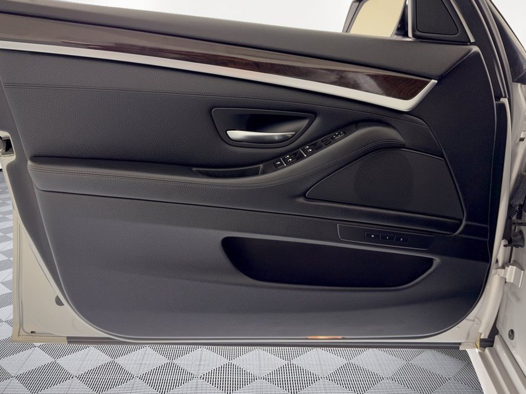 Used 2013 BMW 535i Sedan RWD image 11