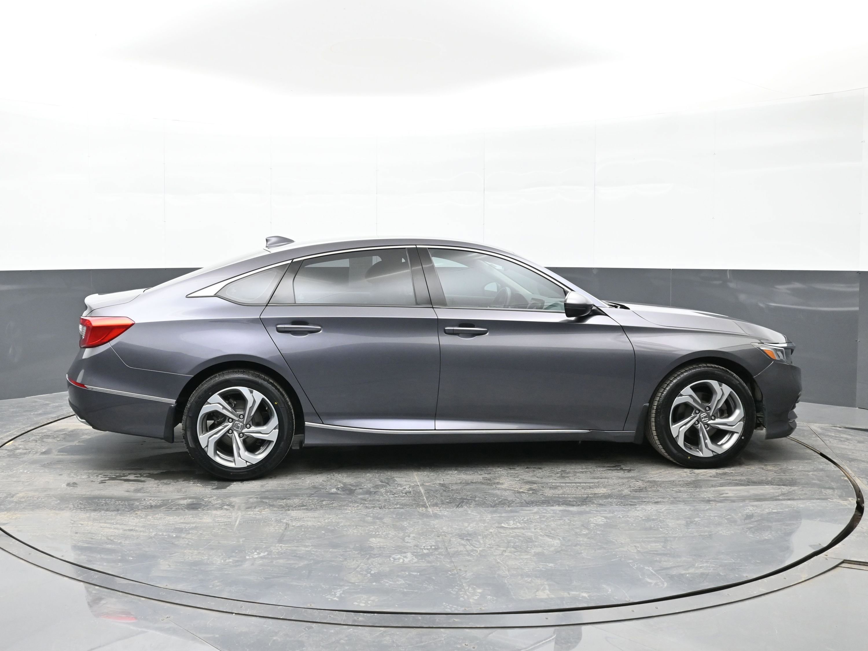 Used 2019 Honda Accord EX-L image 9
