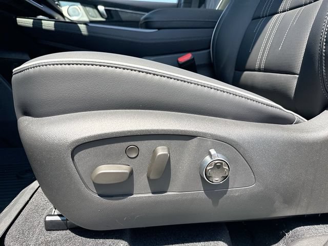 New 2026 Buick Enclave Avenir w/ Super Cruise Package AWD/4WD image 12