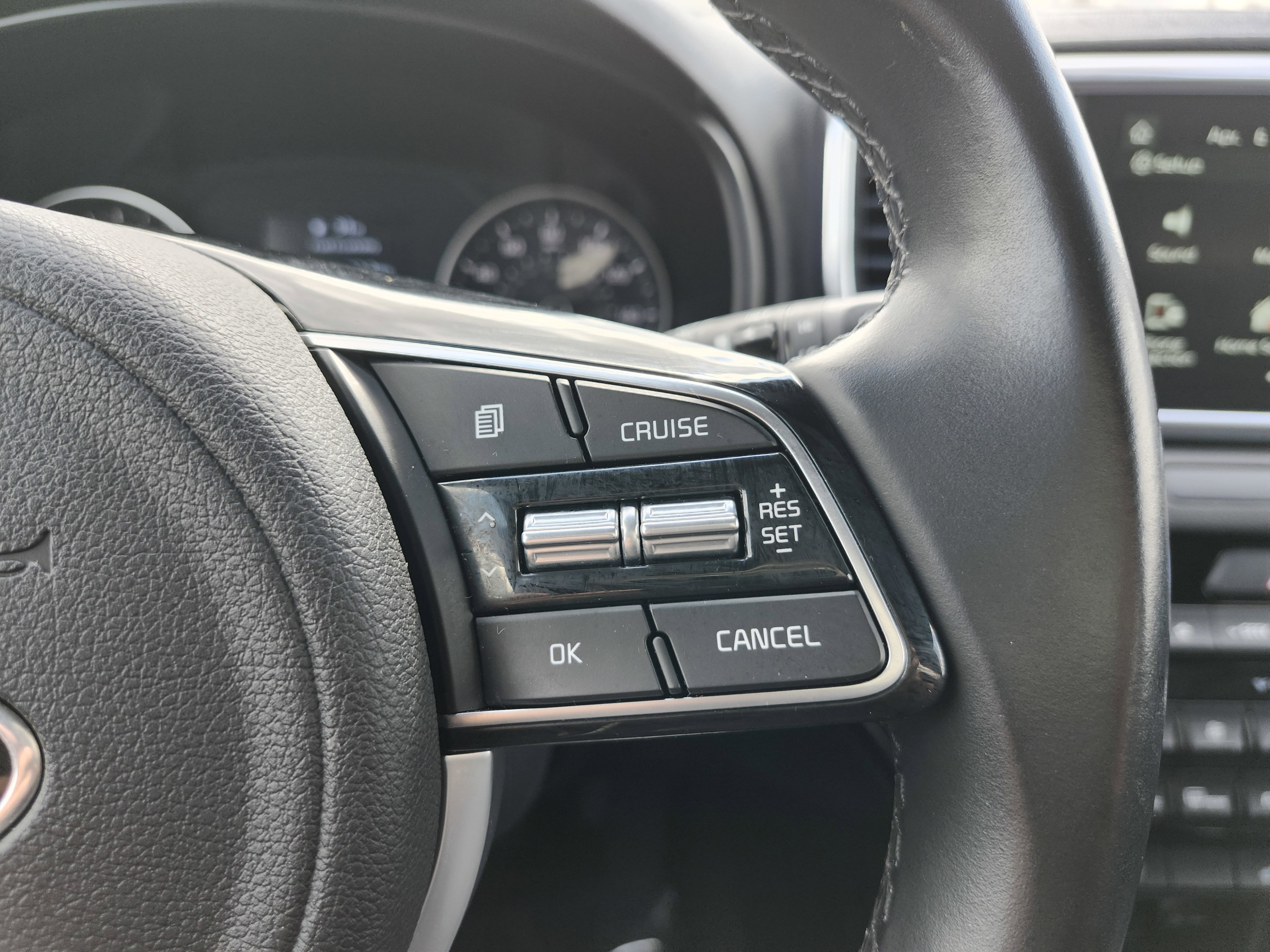 Used 2022 Kia Sportage EX image 37