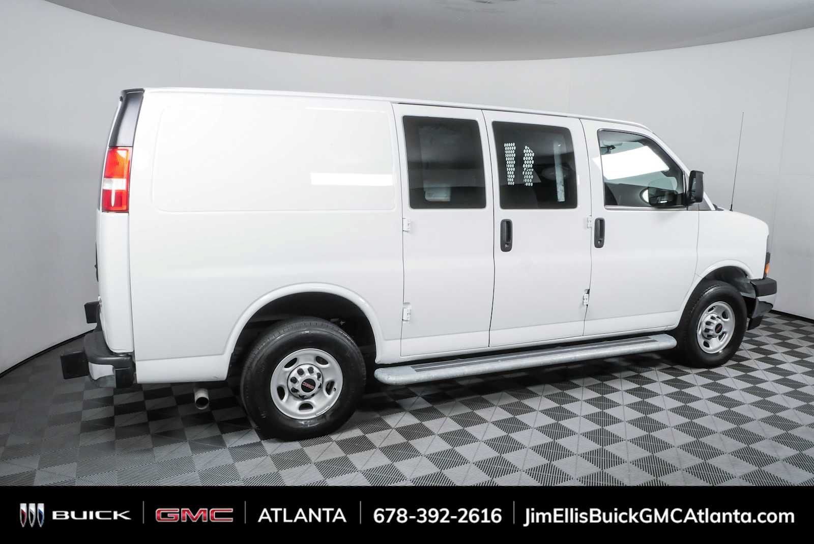 Used 2024 GMC Savana 2500 w/ Driver Convenience Package RWD image 2