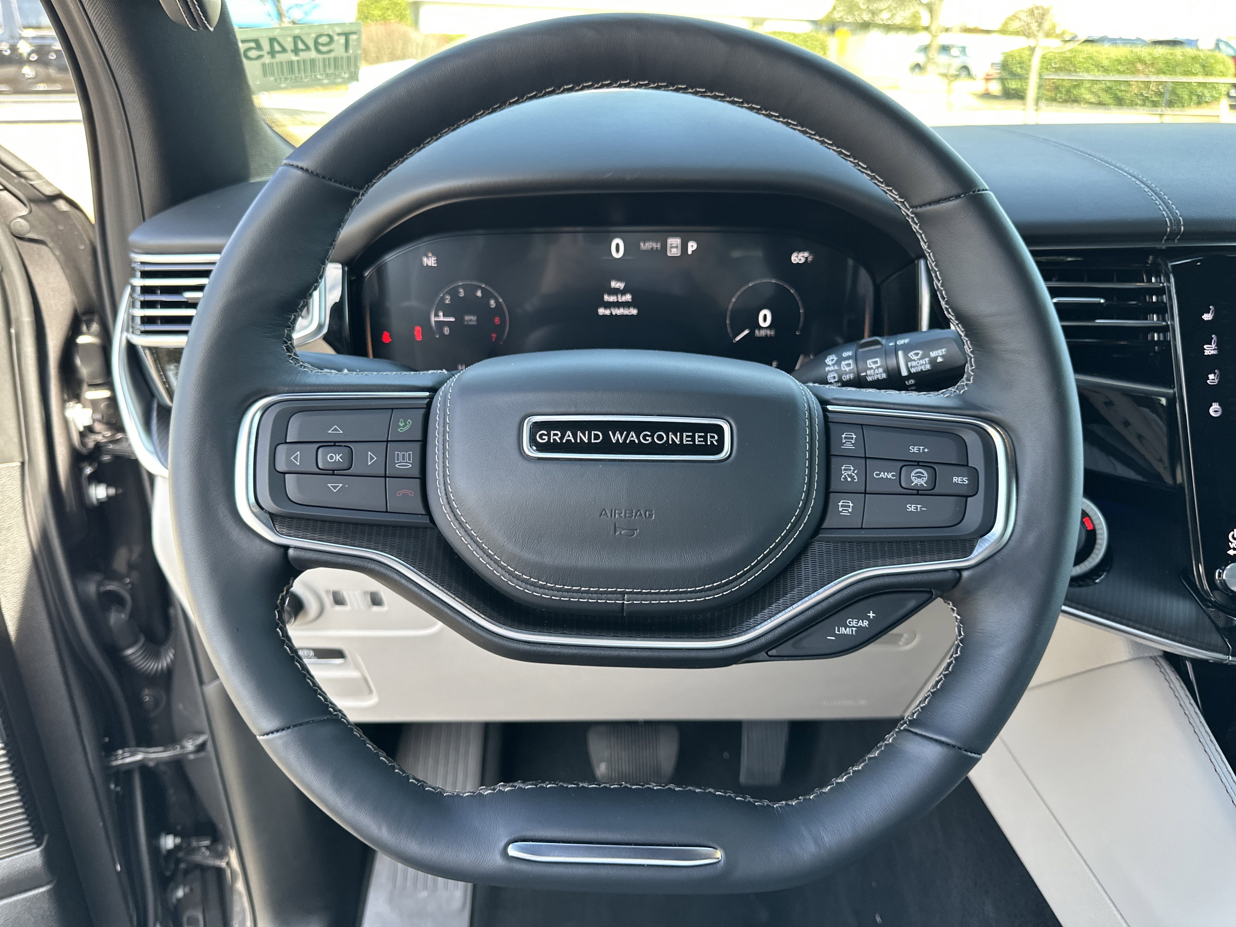 New 2026 Jeep Grand Wagoneer L Summit w/ Premium Group III image 8