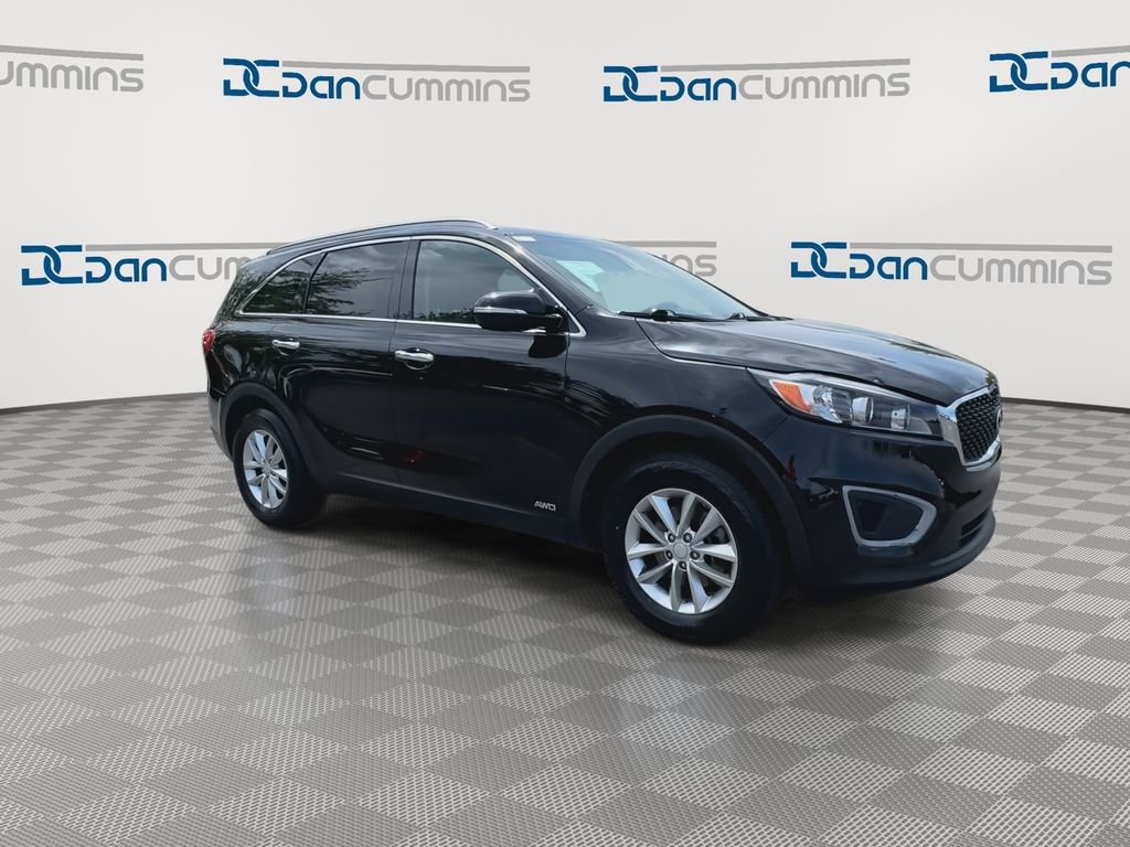 Used 2018 Kia Sorento AWD image 2