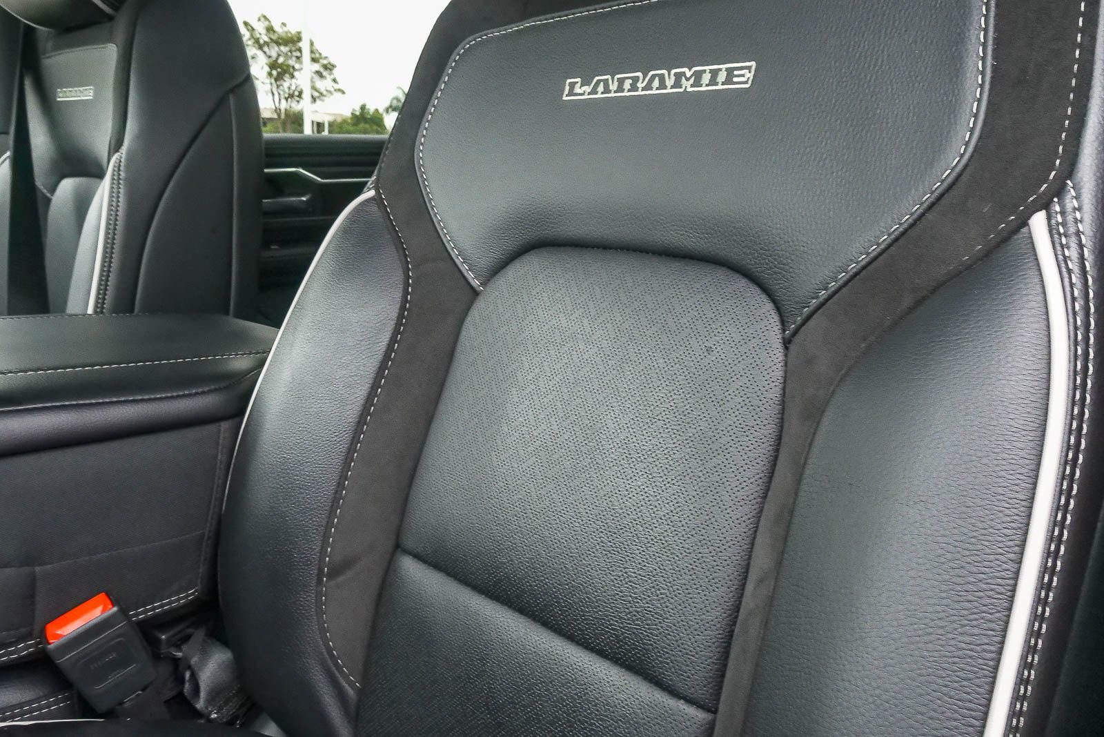 Used 2025 RAM 1500 Laramie image 21