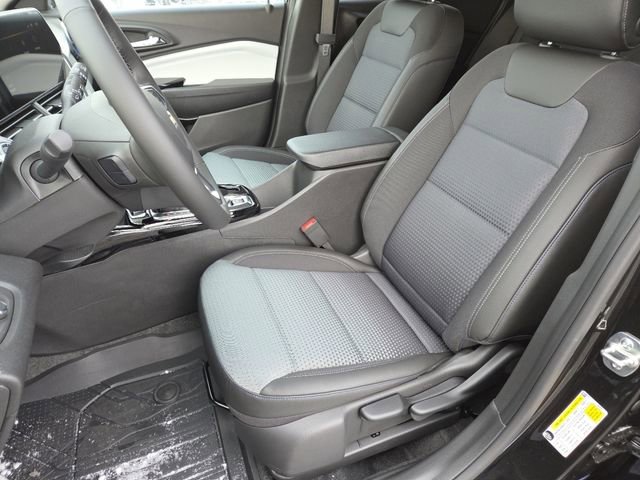 New 2026 Chevrolet Trax LT w/ Driver Confidence Package image 30