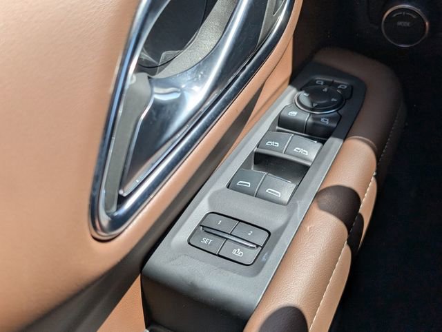 Used 2024 Chevrolet Tahoe High Country image 38