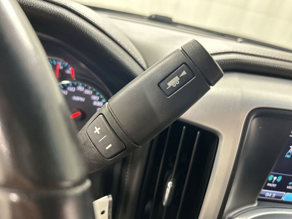 Used 2019 GMC Sierra 1500 SLE w/ SLE Value Package AWD/4WD image 17