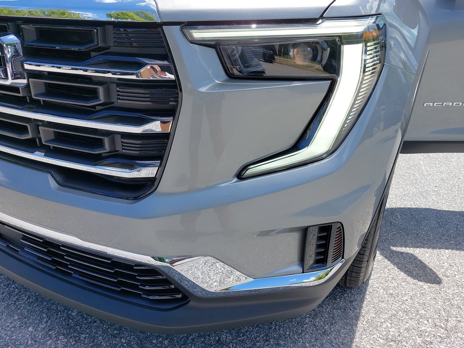 New 2025 GMC Acadia Elevation image 34