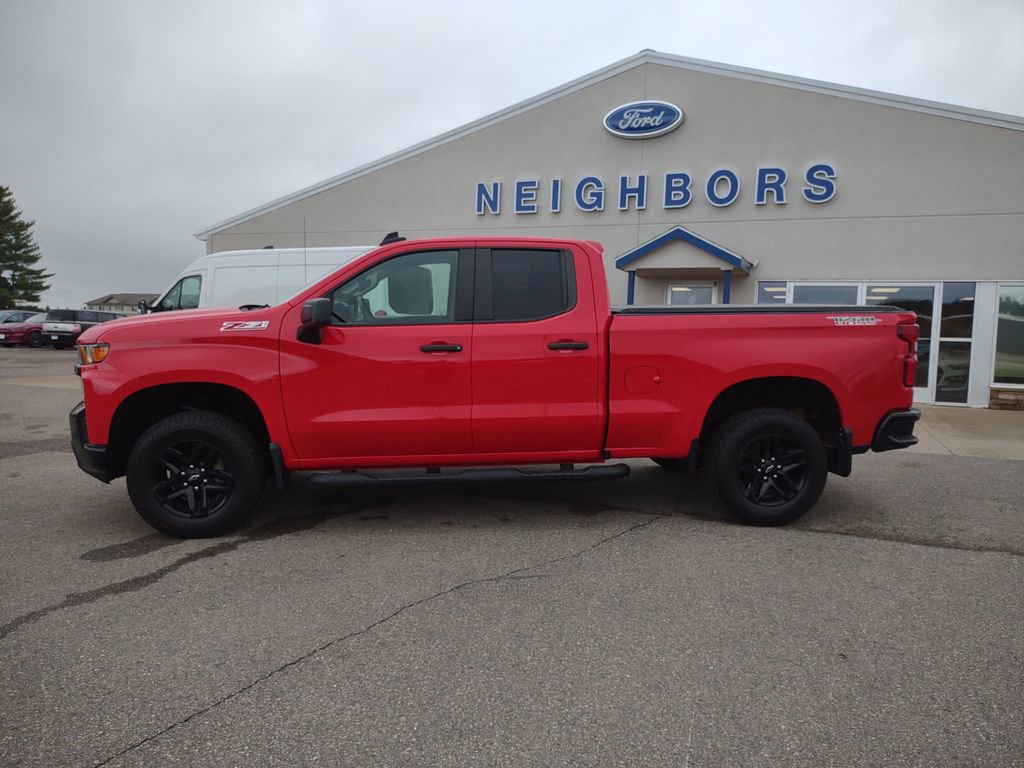 Used 2020 Chevrolet Silverado 1500 Custom Trail Boss w/ Custom Convenience Package AWD/4WD image 4