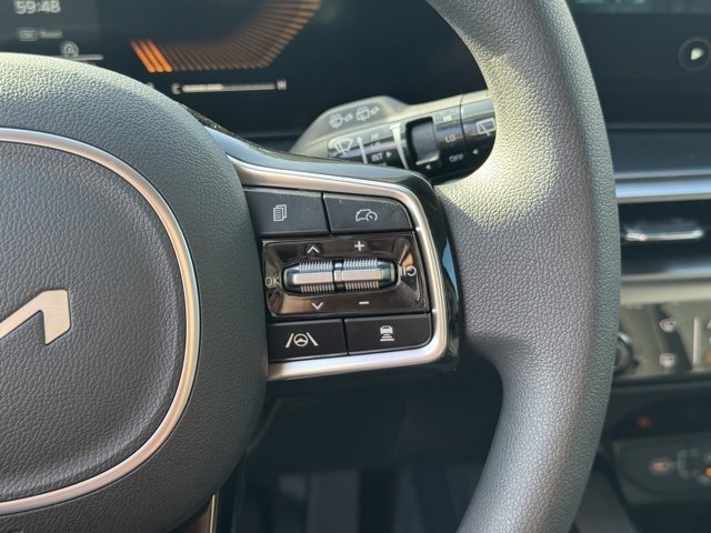 Used 2025 Kia Sorento LX image 29