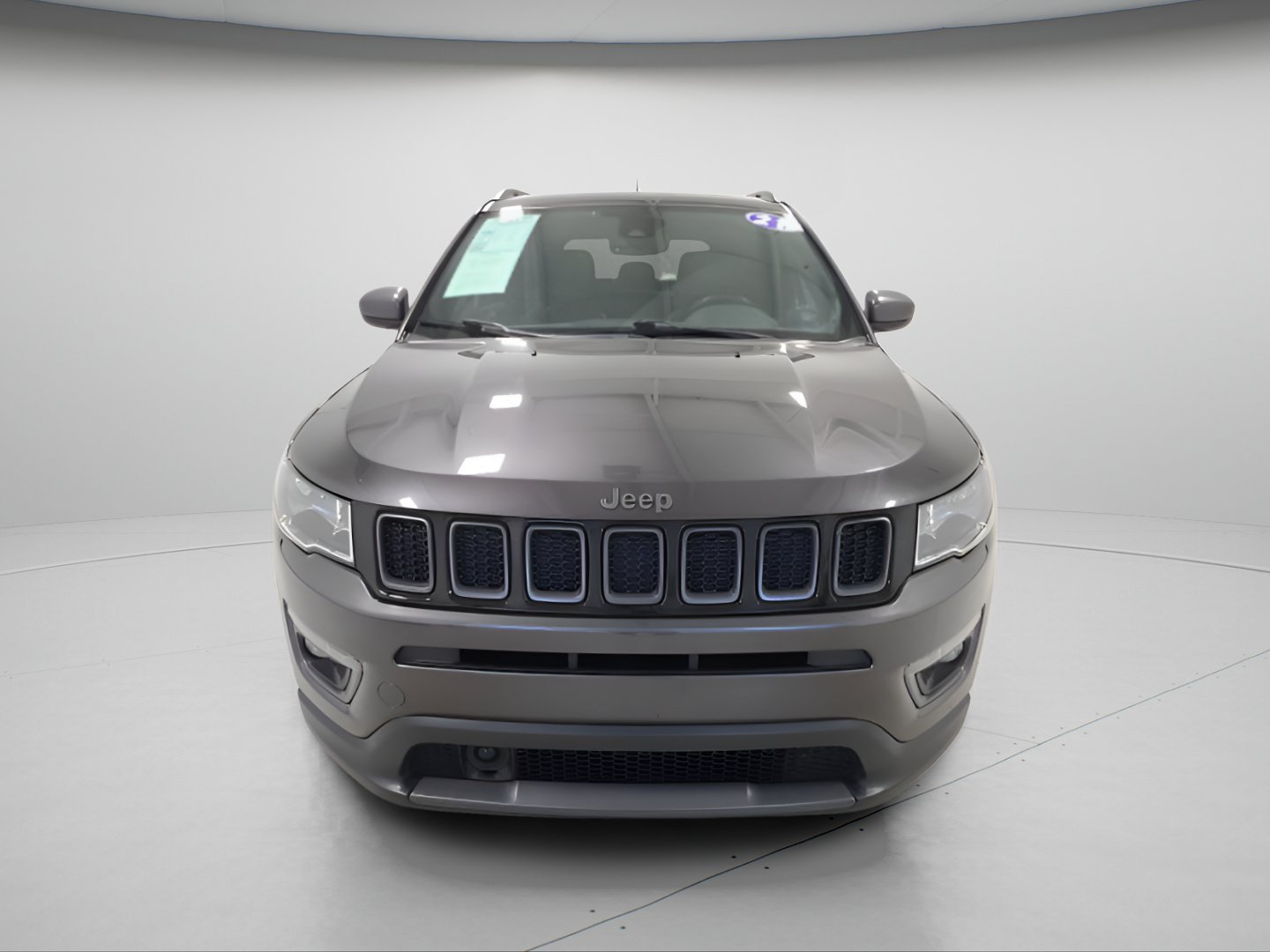 Used 2021 Jeep Compass Latitude w/ Sun and Sound Group AWD/4WD image 2