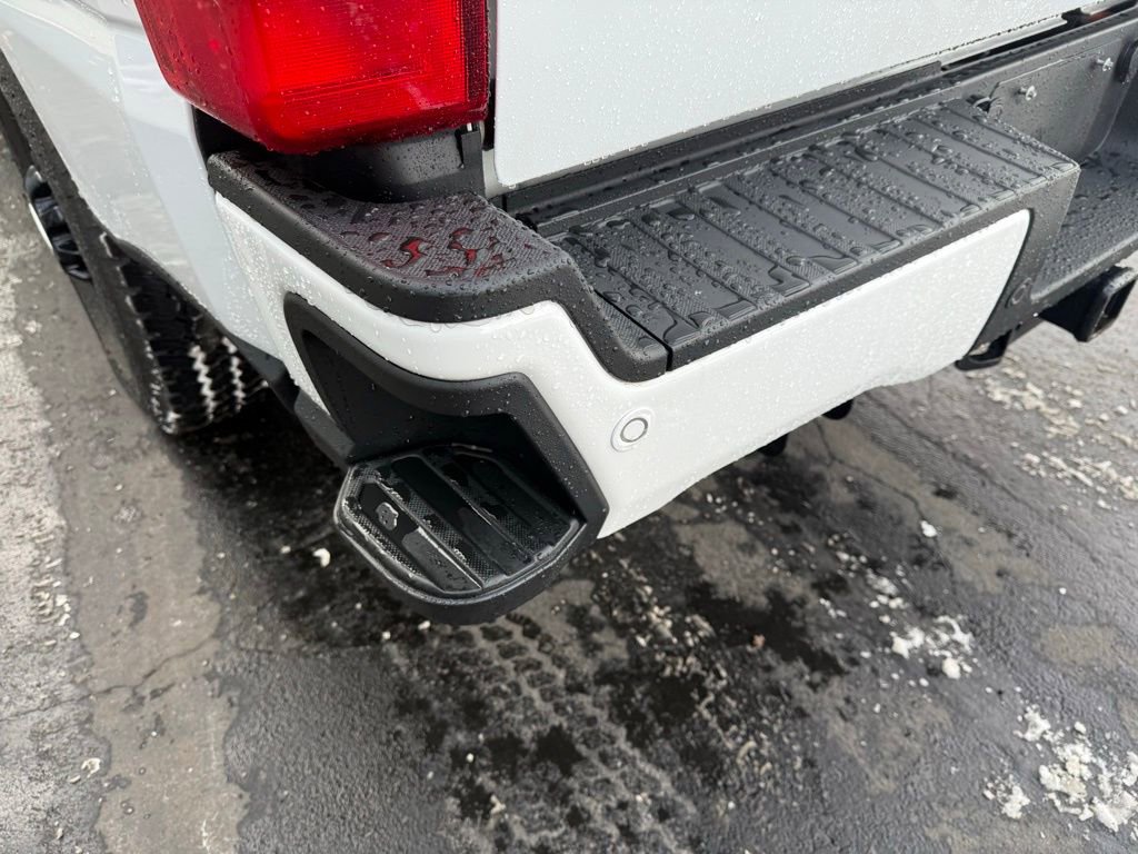 Used 2024 Ford F250 XLT w/ XLT Premium Package image 18