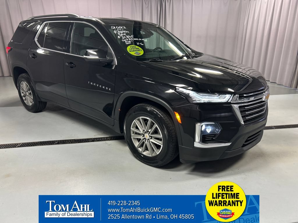 Used 2023 Chevrolet Traverse LT