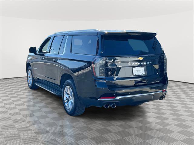 Used 2025 Chevrolet Suburban Premier AWD/4WD image 6