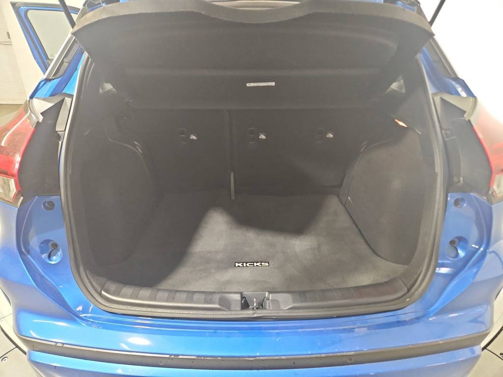 Used 2021 Nissan Kicks SR w/ SR Premium Package image 22
