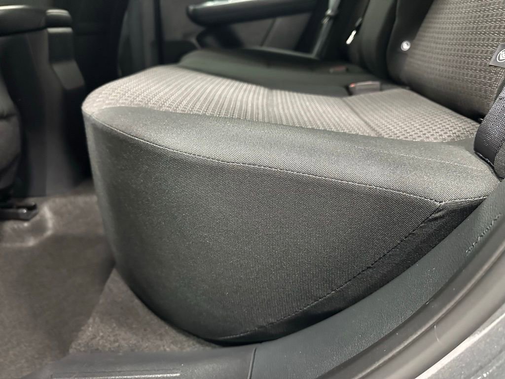 Used 2025 Nissan Kicks S AWD/4WD image 37