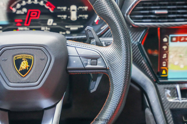 Used 2022 Lamborghini Urus image 52