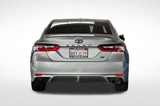 Used 2022 Toyota Camry SE image 6