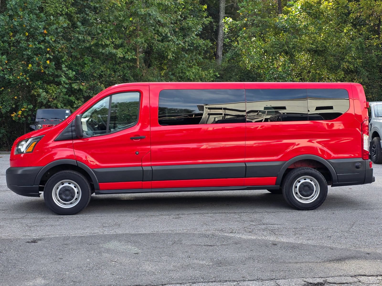 Used 2018 Ford Transit 350 XL RWD image 4
