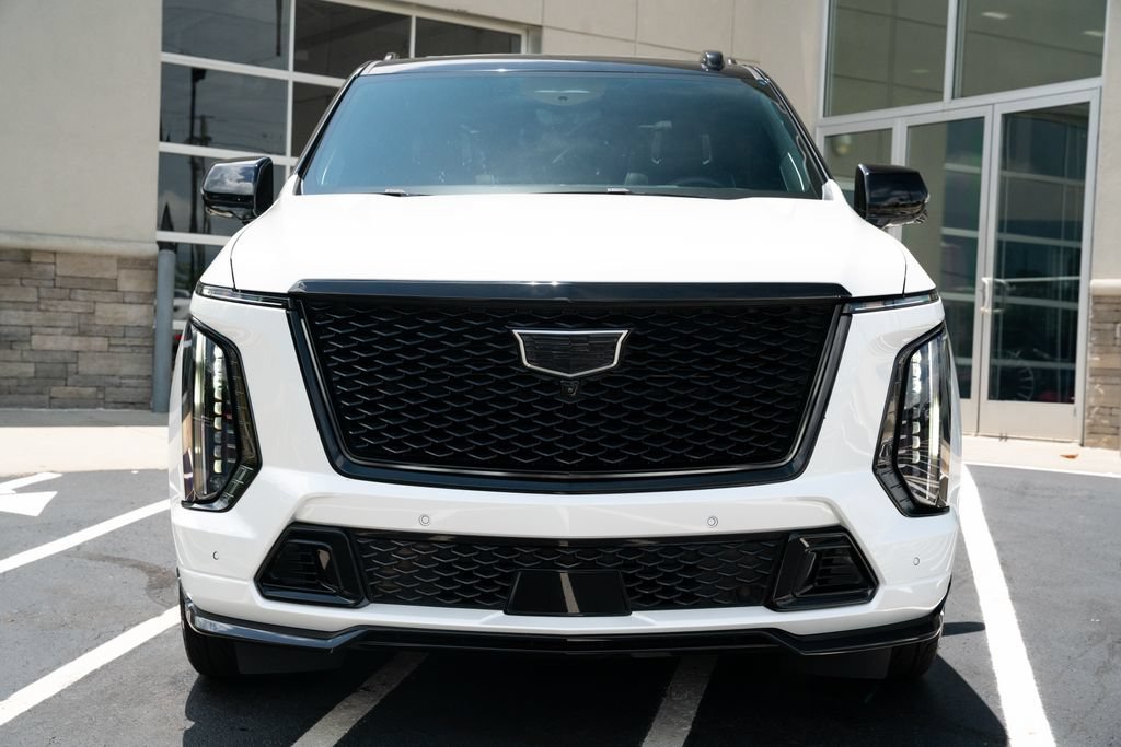 Used 2025 Cadillac Escalade V AWD/4WD image 4