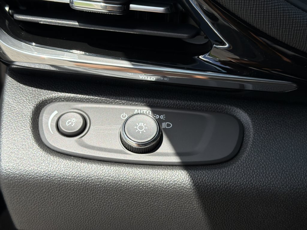 New 2026 Buick Envista Sport Touring w/ Convenience I Package FWD image 29