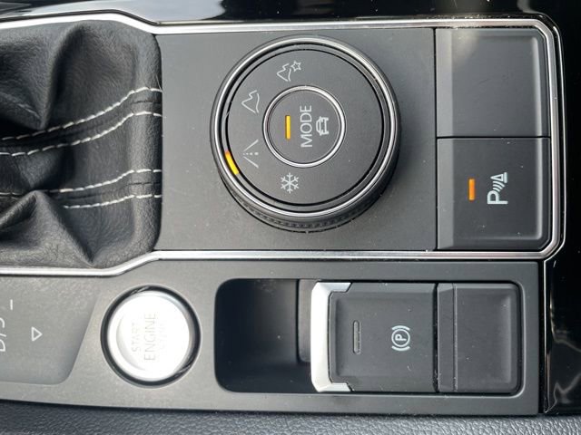 Certified 2023 Volkswagen Atlas Cross Sport SE image 25