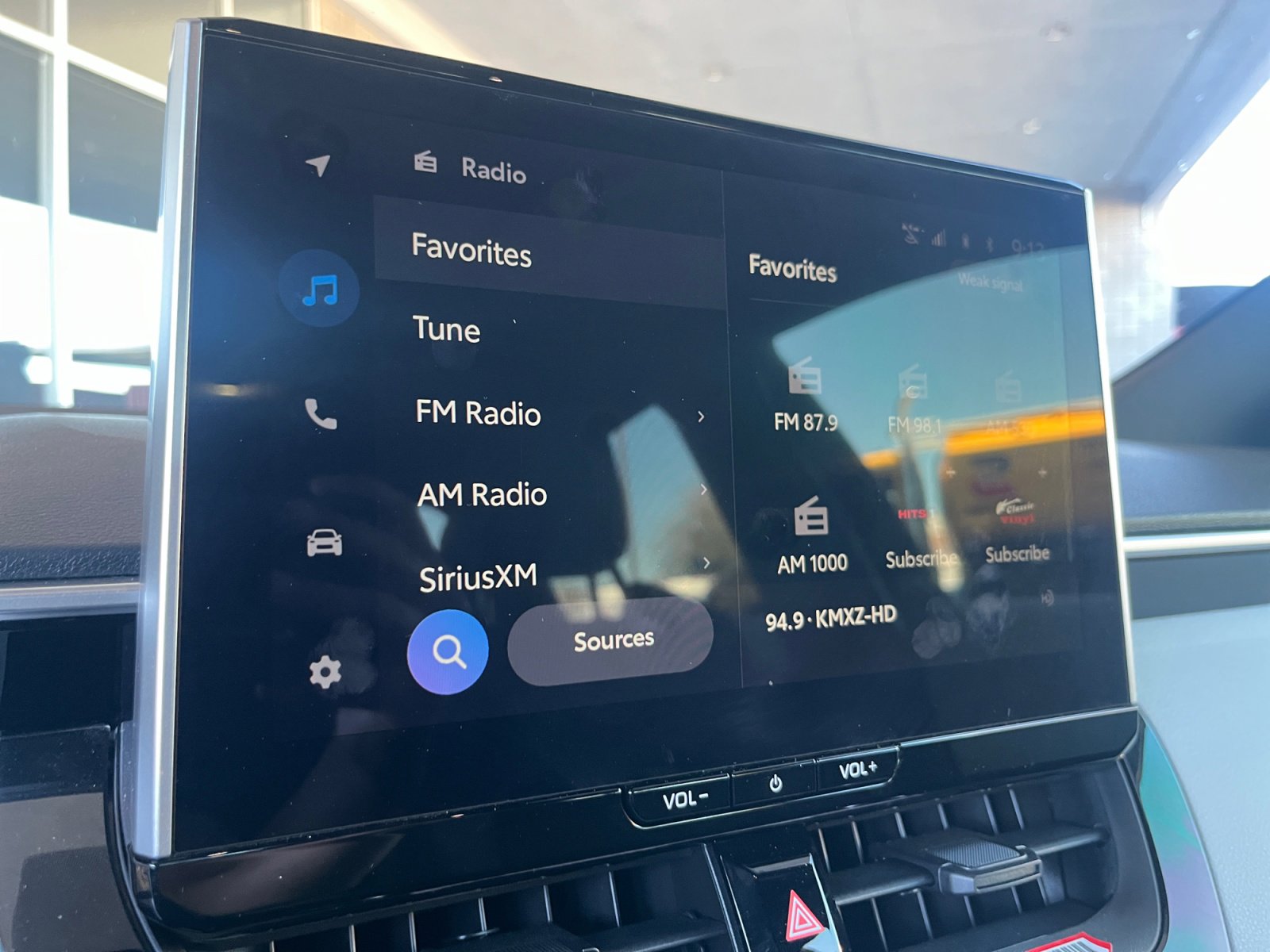 Used 2025 Toyota Corolla SE image 27