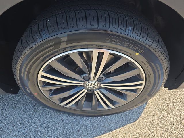 Used 2018 Volkswagen Tiguan S AWD/4WD image 17