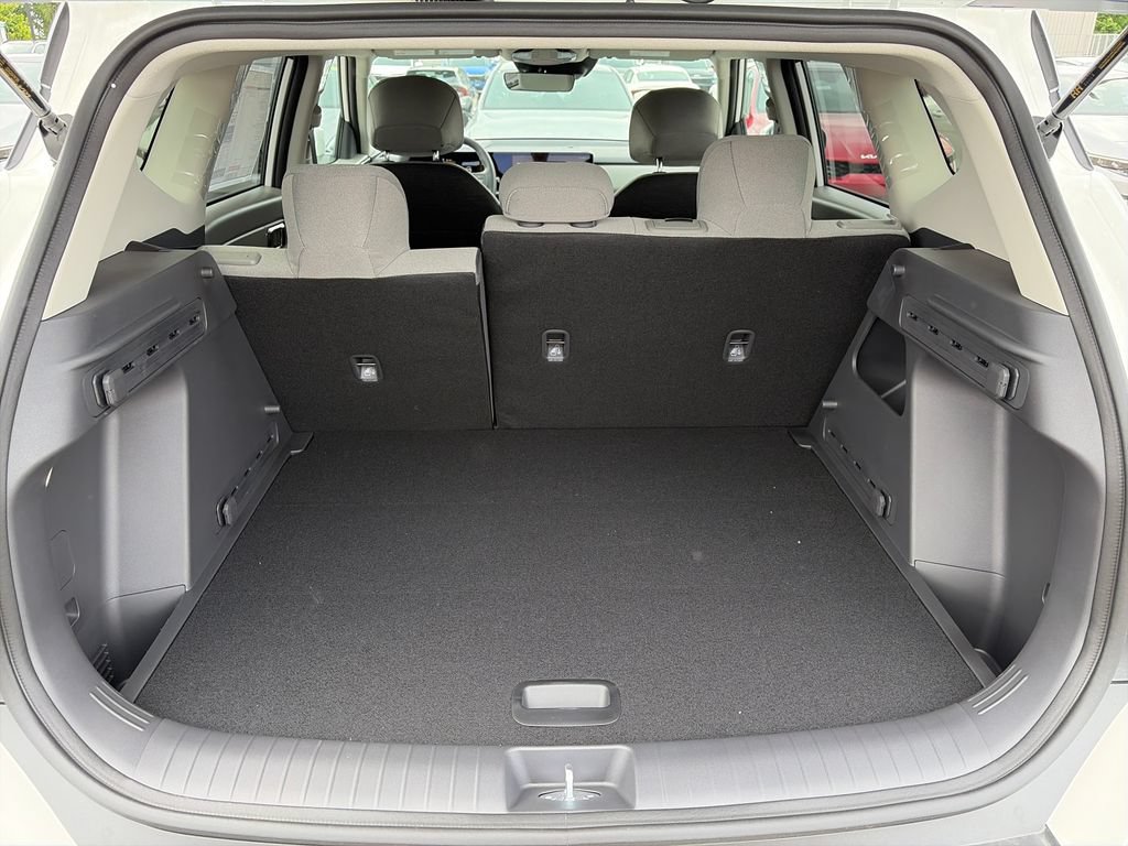 New 2027 Kia Seltos LX FWD image 7